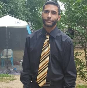 Meet your Posher, Derrick